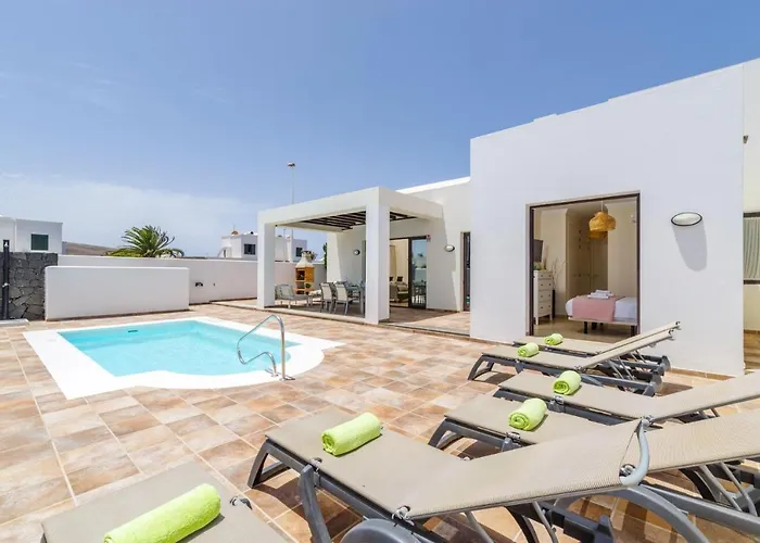 Almudena By * Πλάγια Μπλάνκα